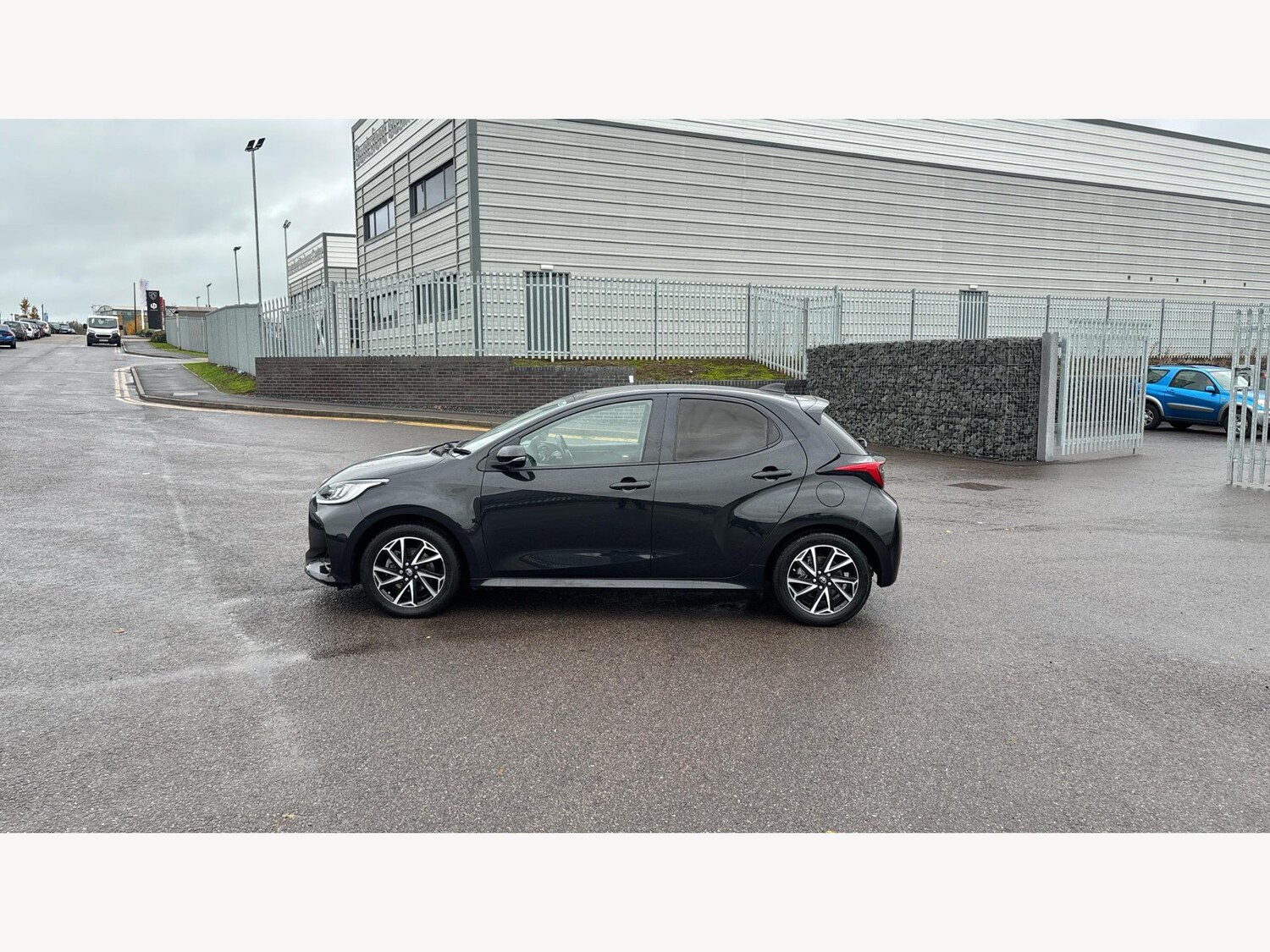 Used Toyota Yaris 2022 for sale - 76976441: Photo 19