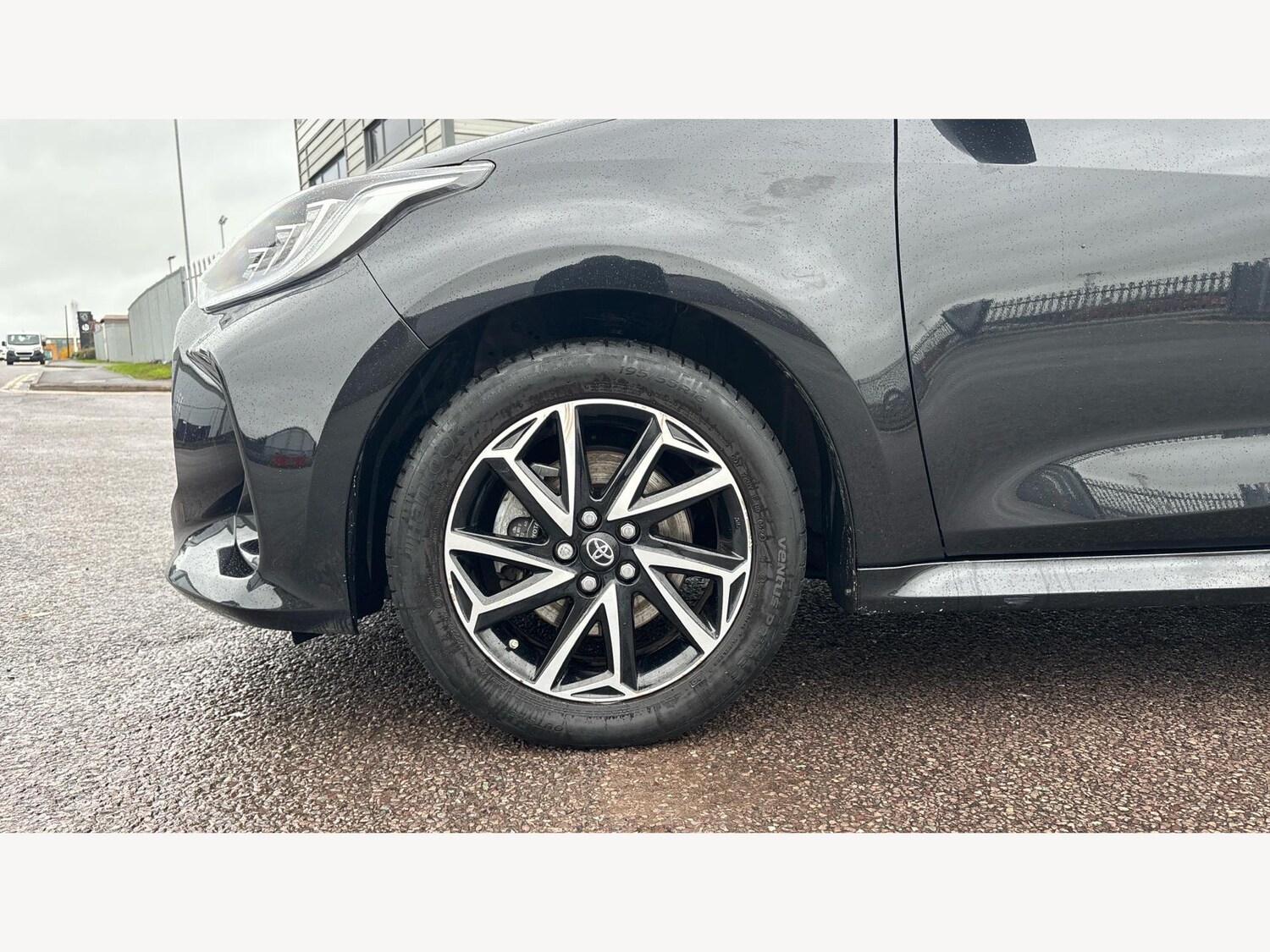 Used Toyota Yaris 2022 for sale - 76976441: Photo 20