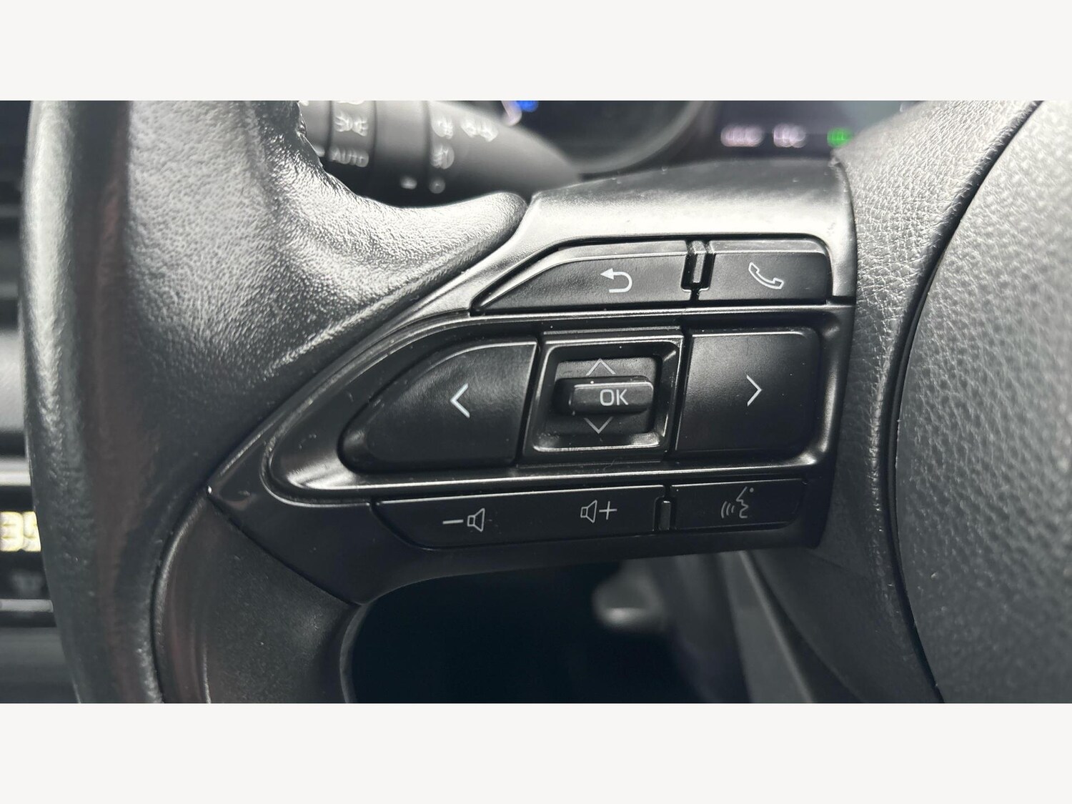 Used Toyota Yaris 2022 for sale - 76976441: Photo 24