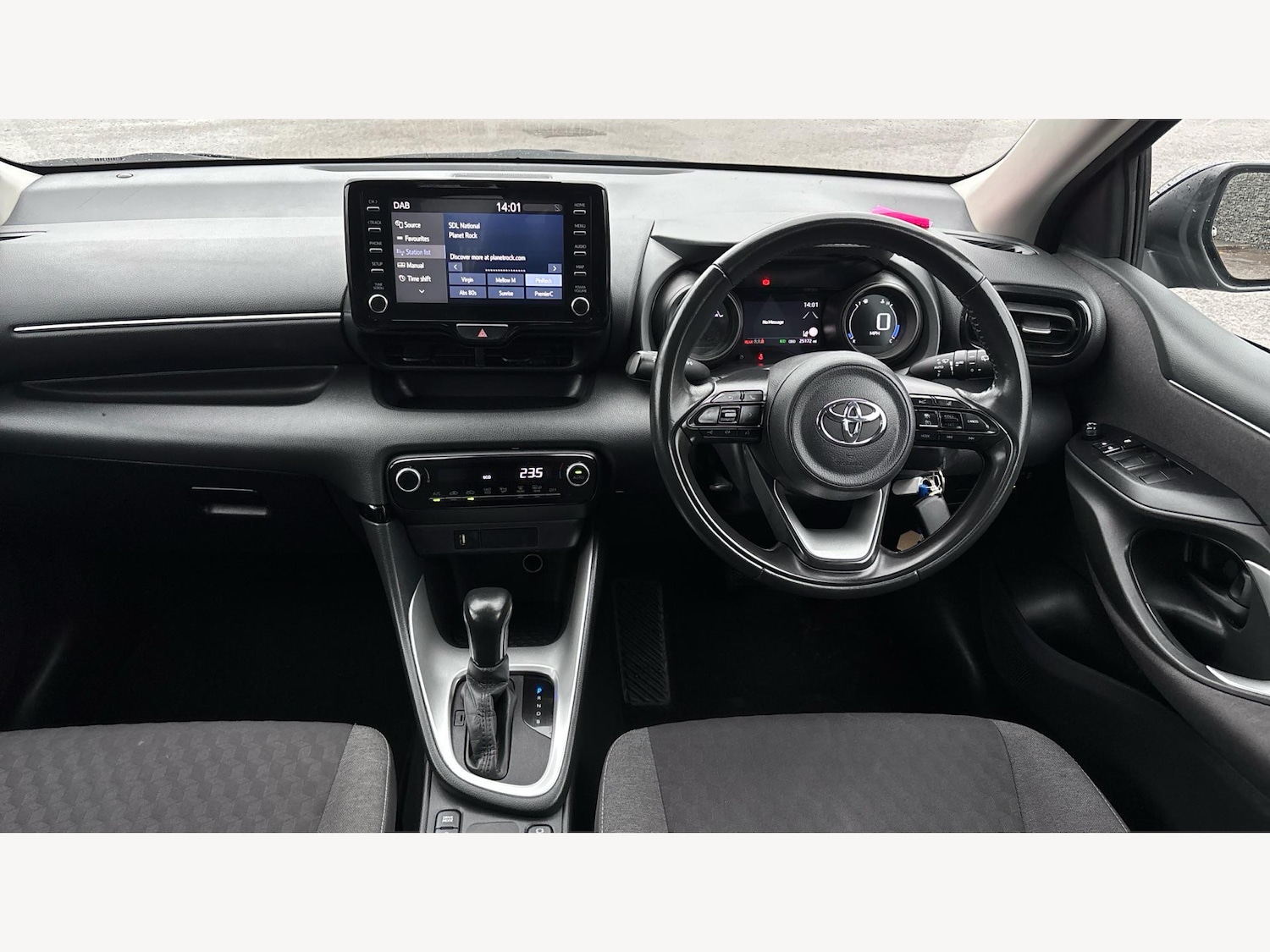 Used Toyota Yaris 2022 for sale - 76976441: Photo 7