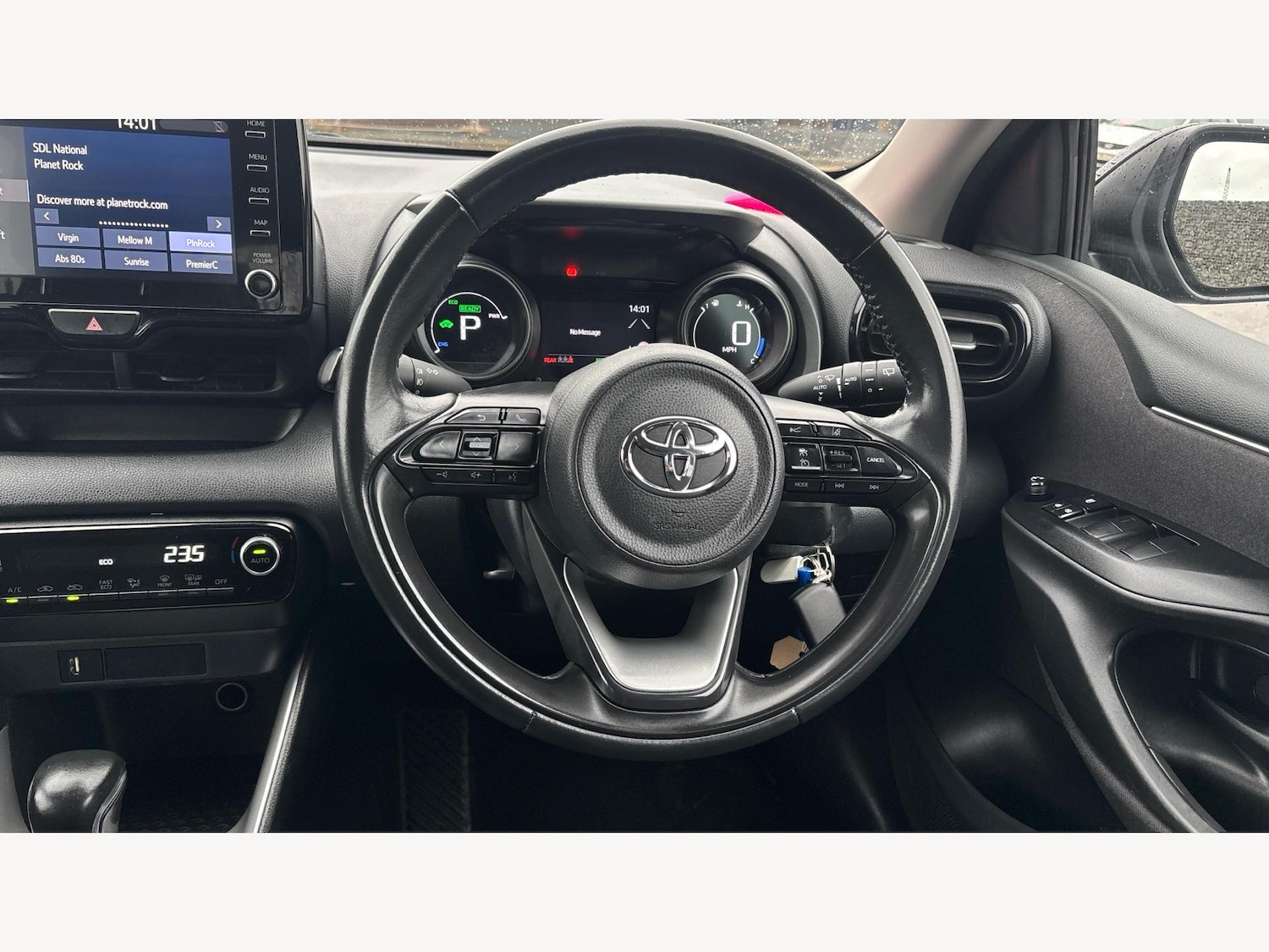 Used Toyota Yaris 2022 for sale - 76976441: Photo 8