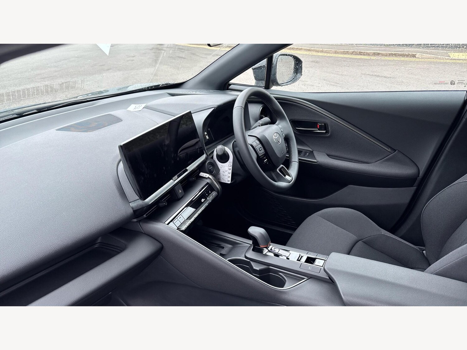 Used Toyota C-HR 2025 for sale - 76457428: Photo 12