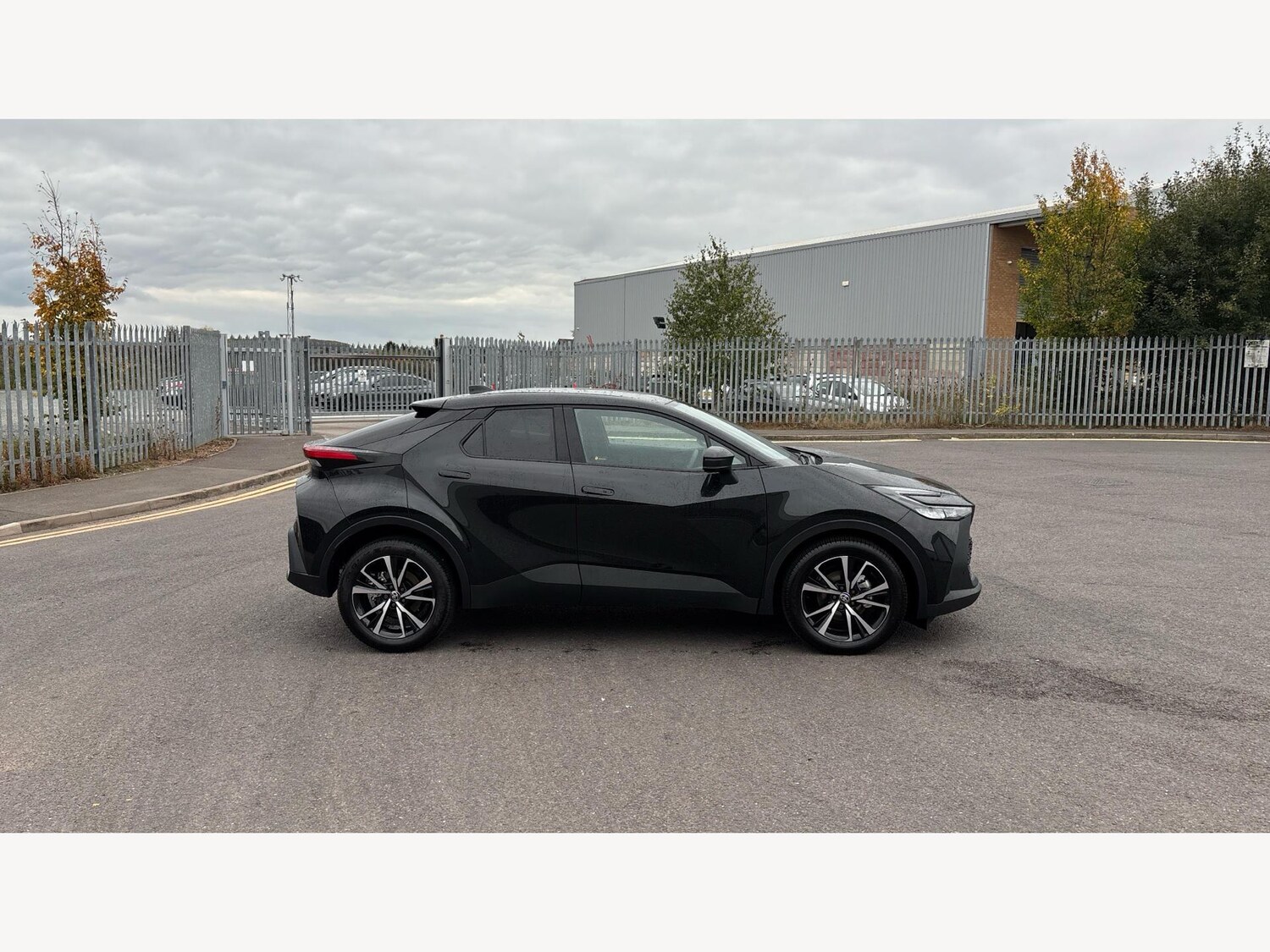 Used Toyota C-HR 2025 for sale - 76457428: Photo 18