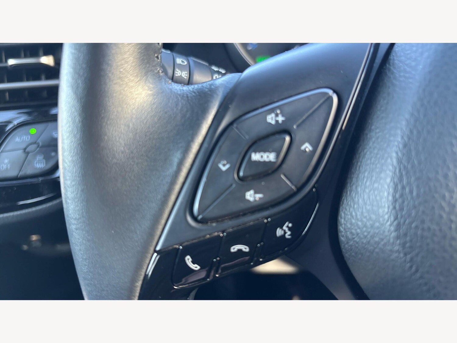 Used Toyota C-HR 2020 for sale - 78171058: Photo 33