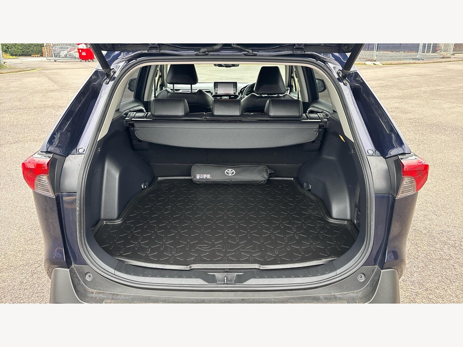 Used Toyota RAV4 2020 for sale - 75965349: Photo 16