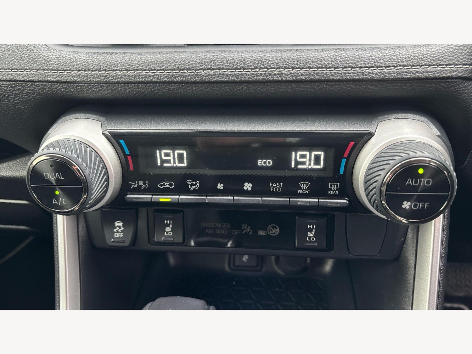 Used Toyota RAV4 2020 for sale - 75965349: Photo 23