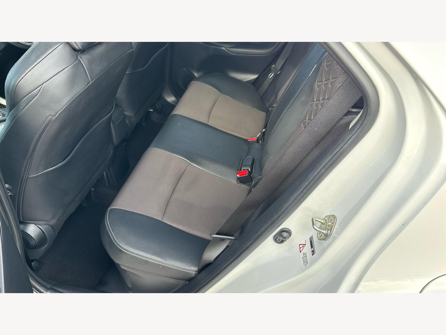 Used Toyota Yaris Cross 2022 for sale - 76456813: Photo 15