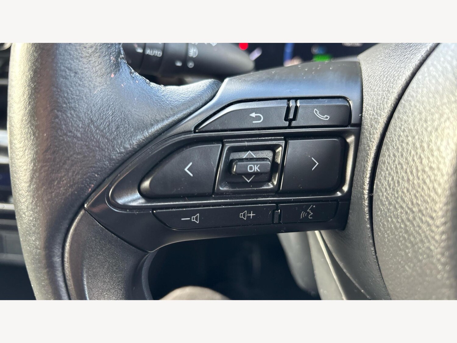 Used Toyota Yaris Cross 2022 for sale - 76456813: Photo 24