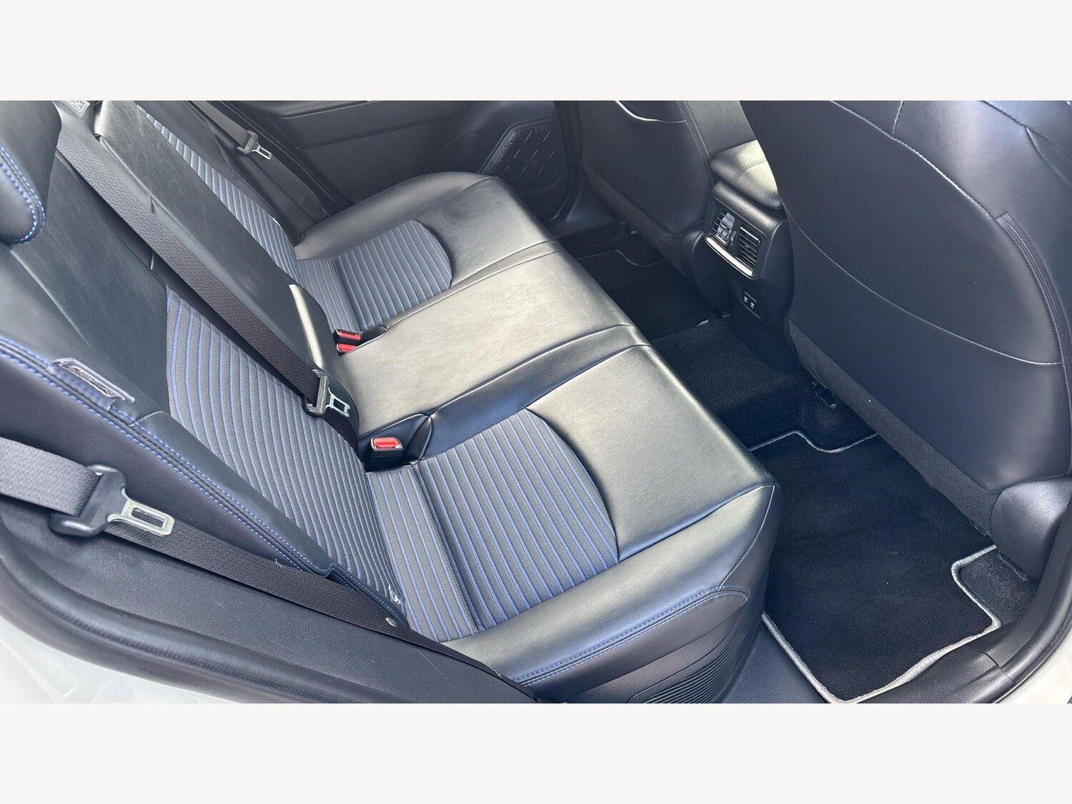 Used Toyota RAV4 2020 for sale - 78047135: Photo 14