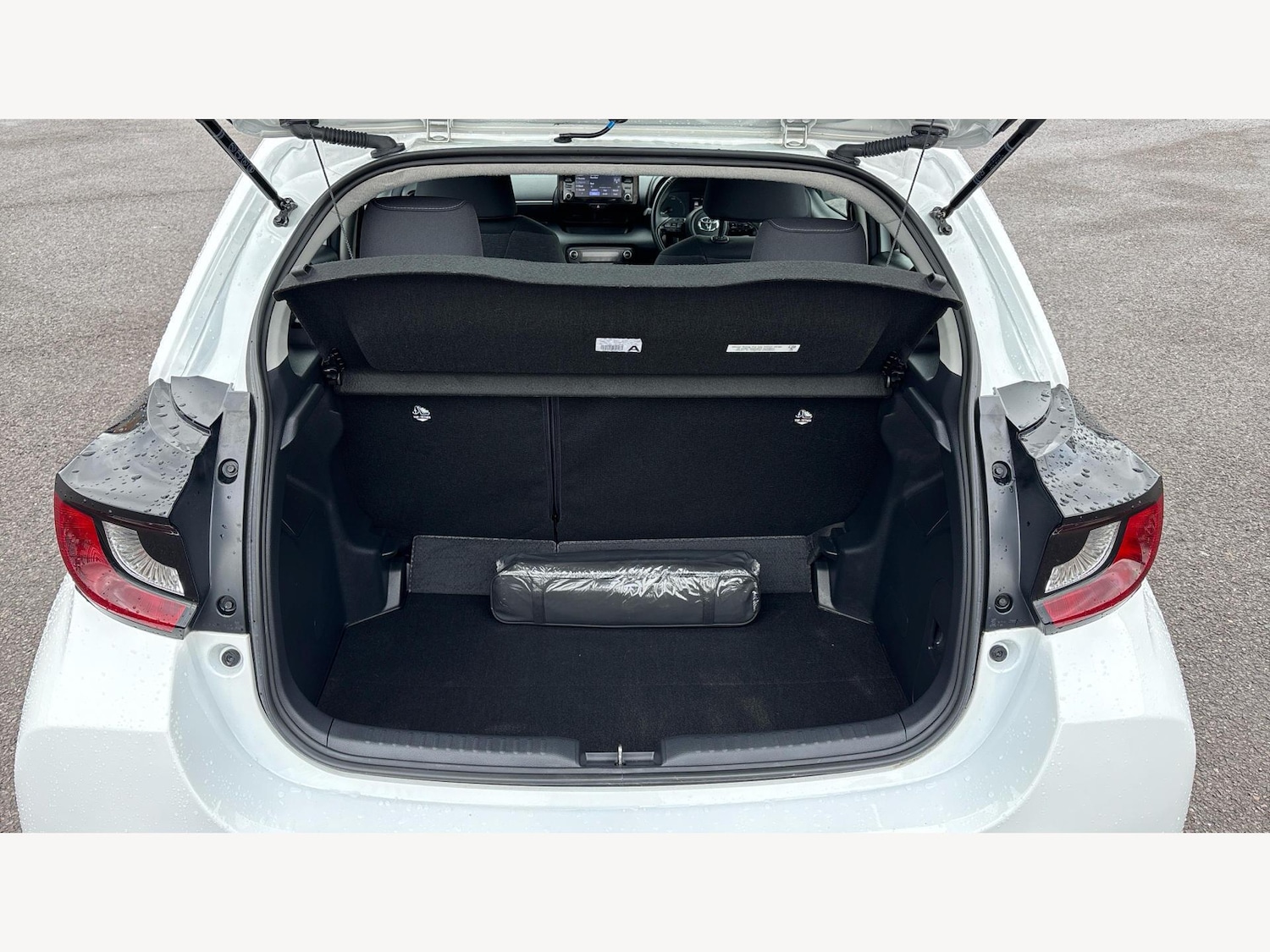 Used Toyota Yaris for sale - 77359316: Photo 16