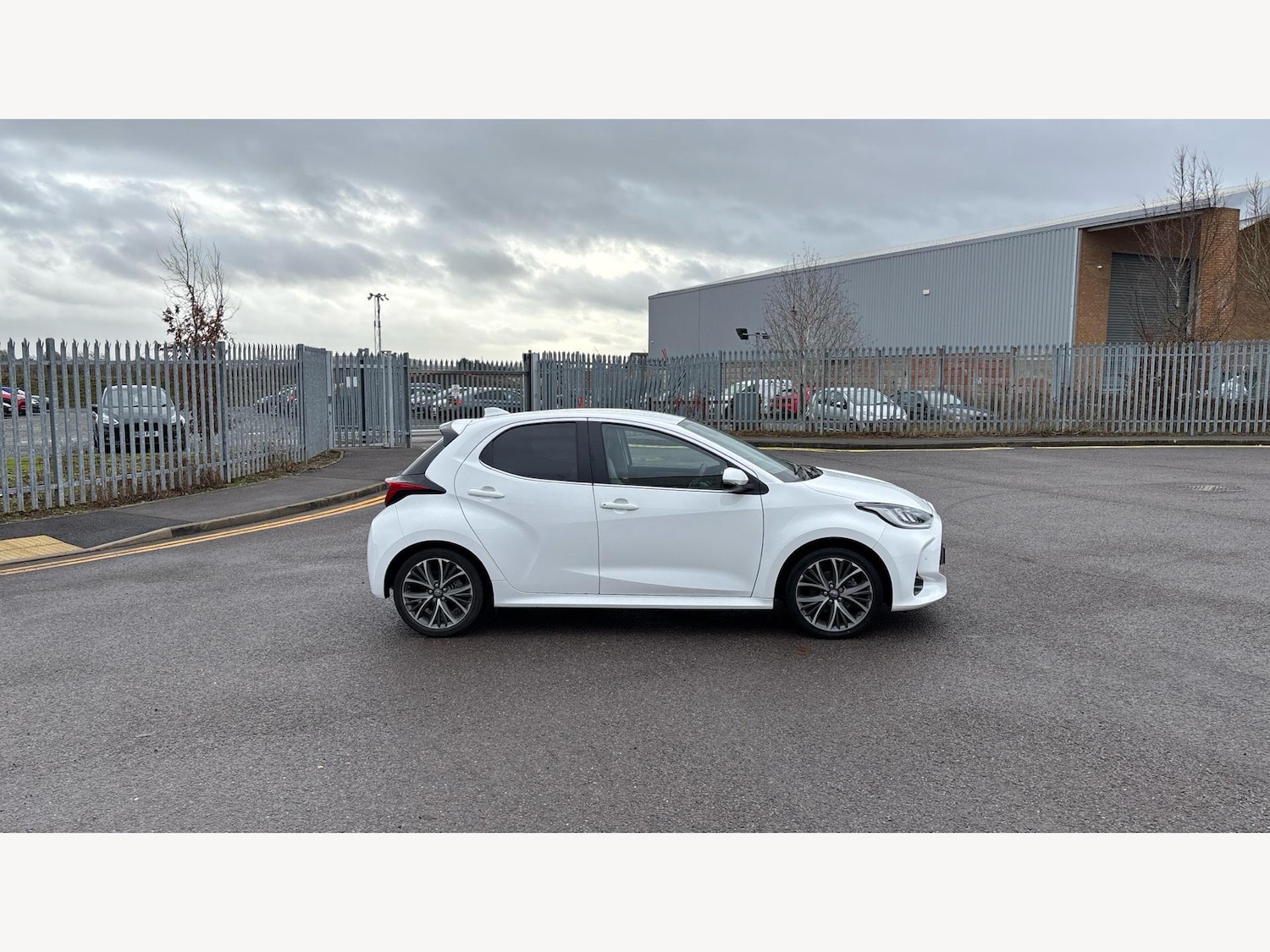 Used Toyota Yaris for sale - 77230502: Photo 18