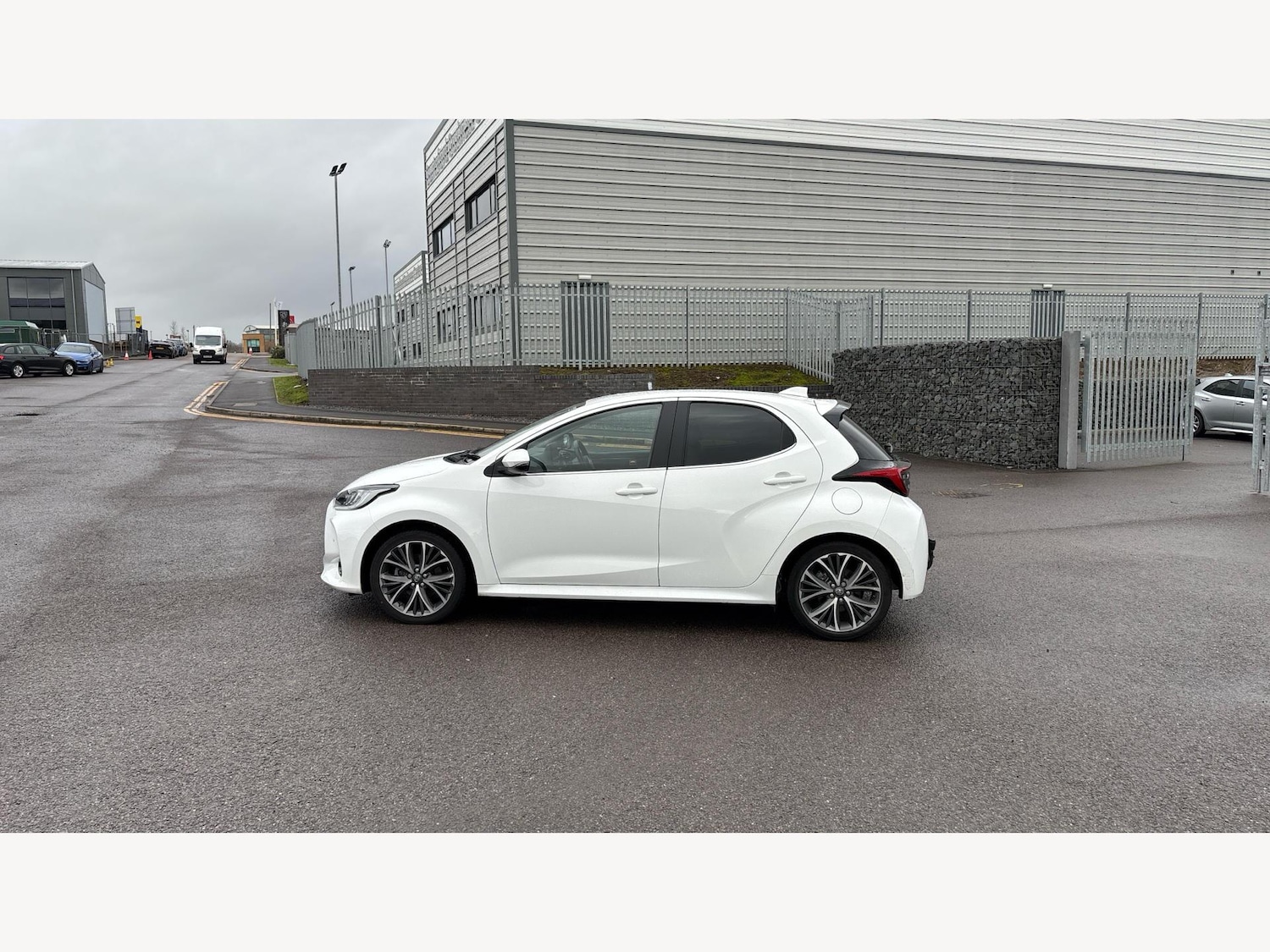 Used Toyota Yaris for sale - 77230502: Photo 19