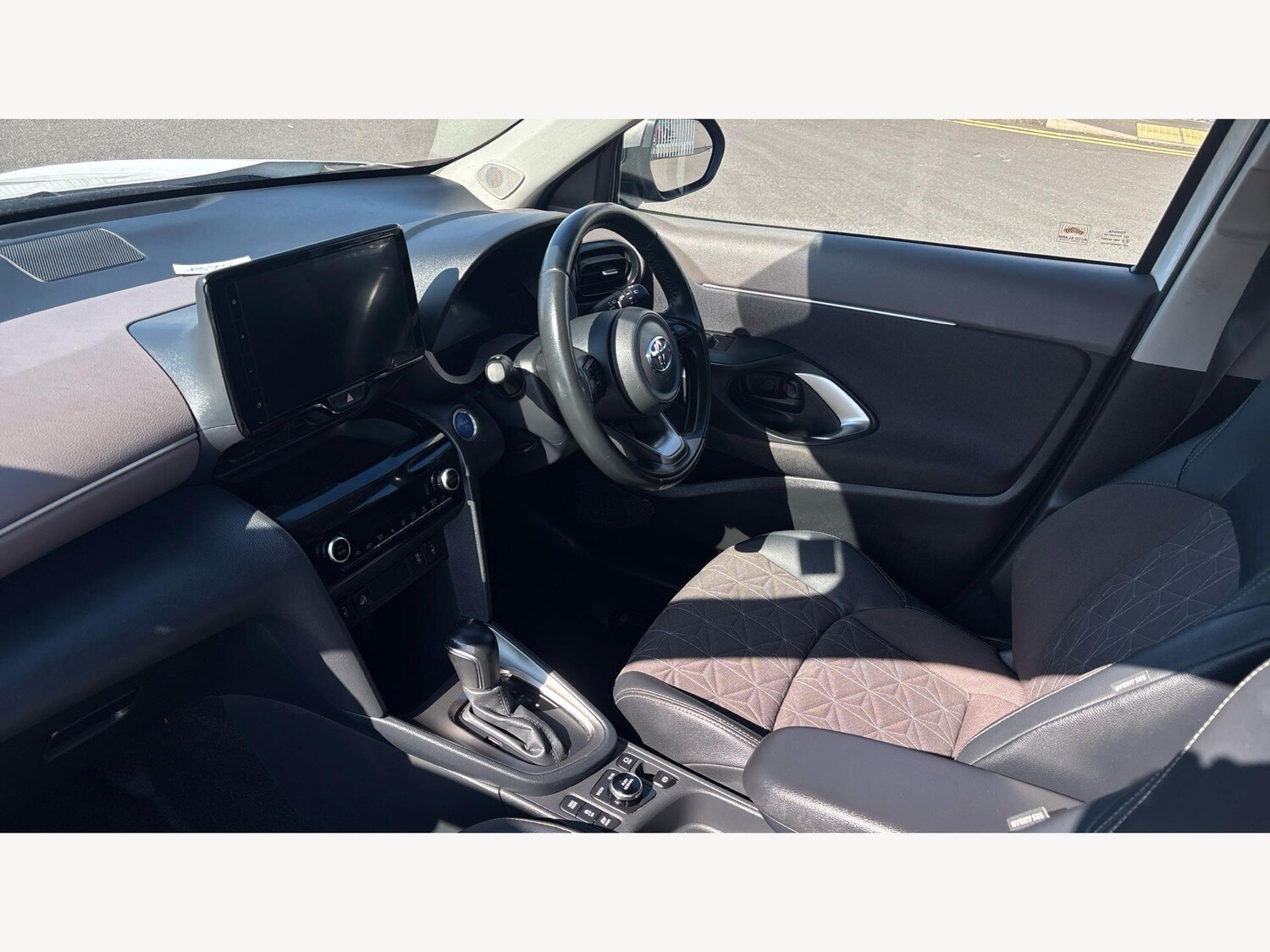 Used Toyota Yaris Cross 2023 for sale - 77969813: Photo 12