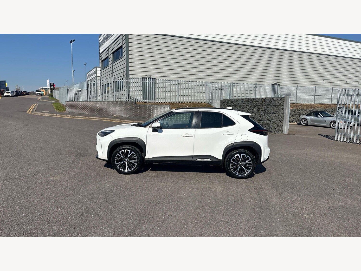 Used Toyota Yaris Cross 2023 for sale - 77969813: Photo 19