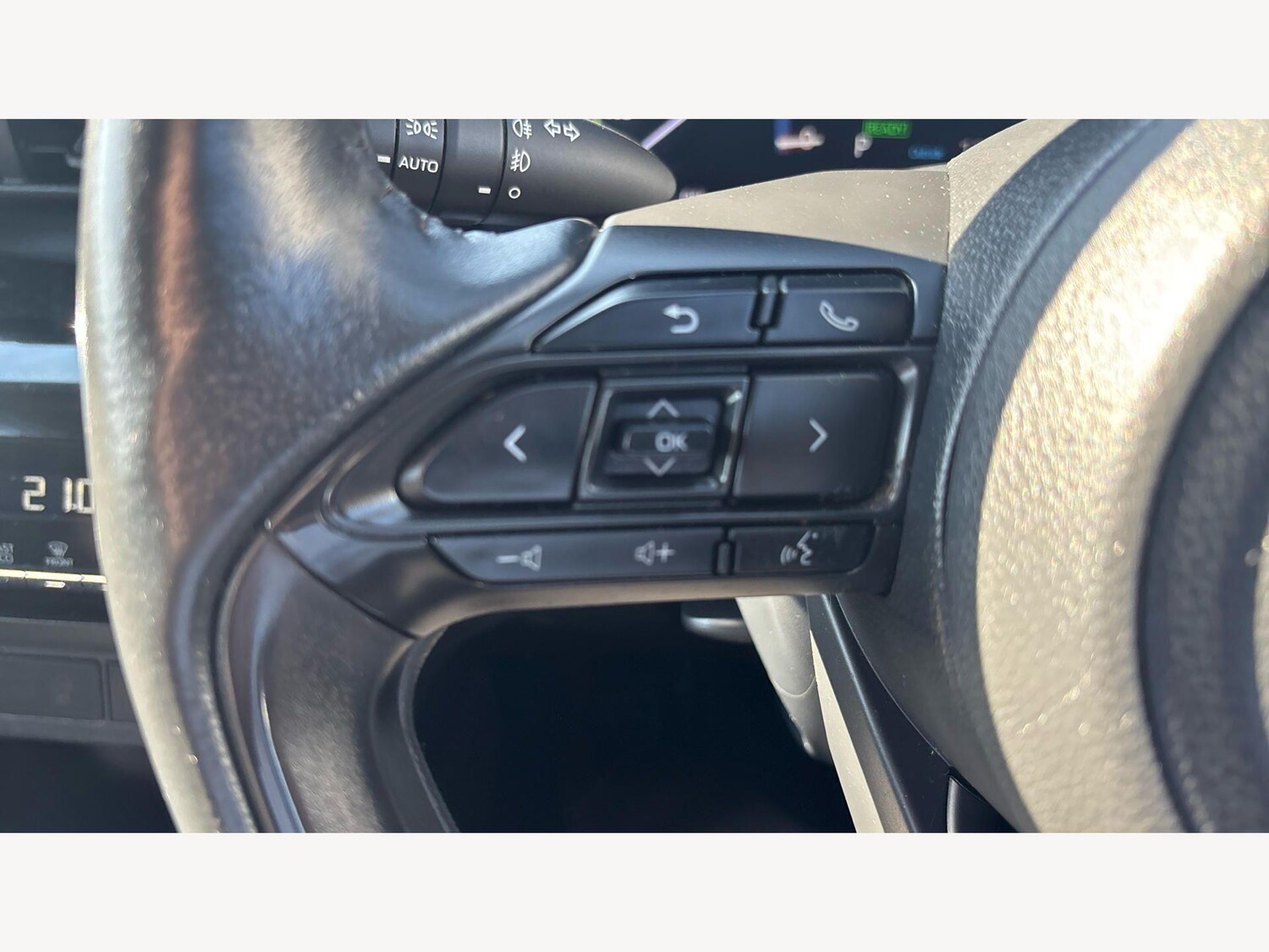 Used Toyota Yaris Cross 2023 for sale - 77969813: Photo 24