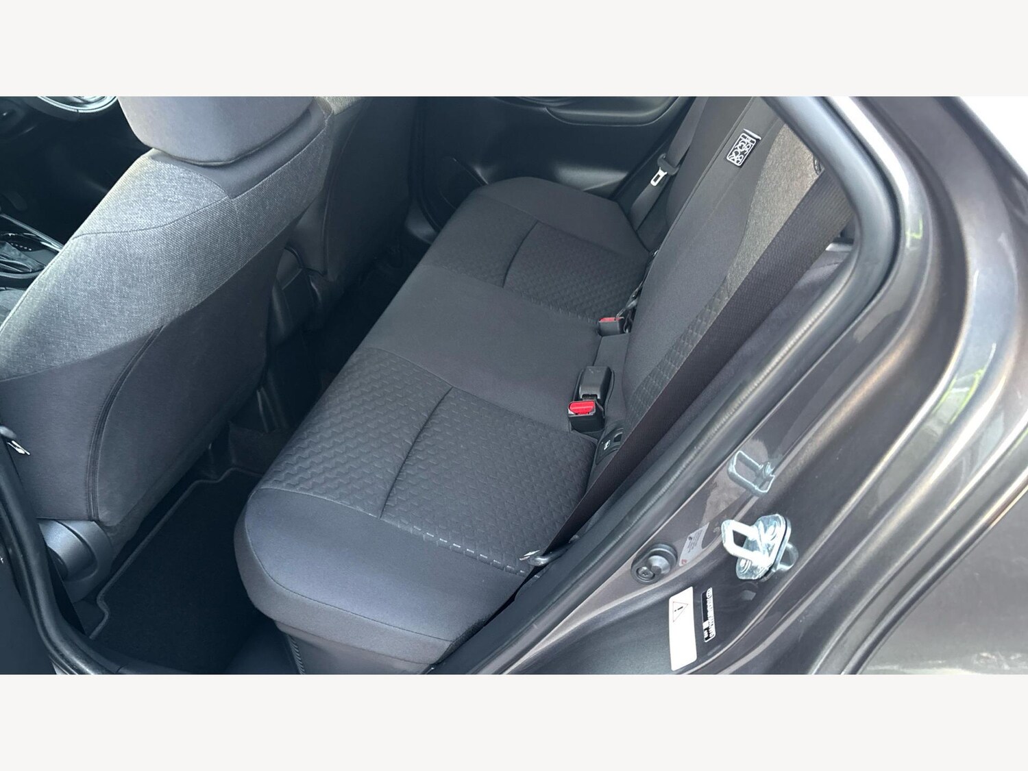 Used Toyota Yaris Cross 2025 for sale - 77253623: Photo 15