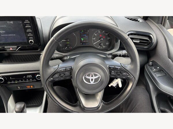 Used Toyota Yaris 2023 for sale - 75645967: Photo 10