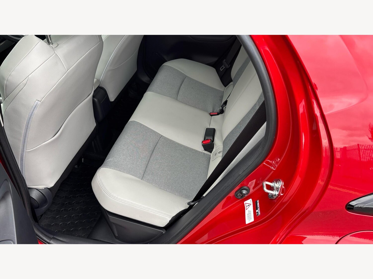 Used Toyota Yaris 2022 for sale - 76215053: Photo 15