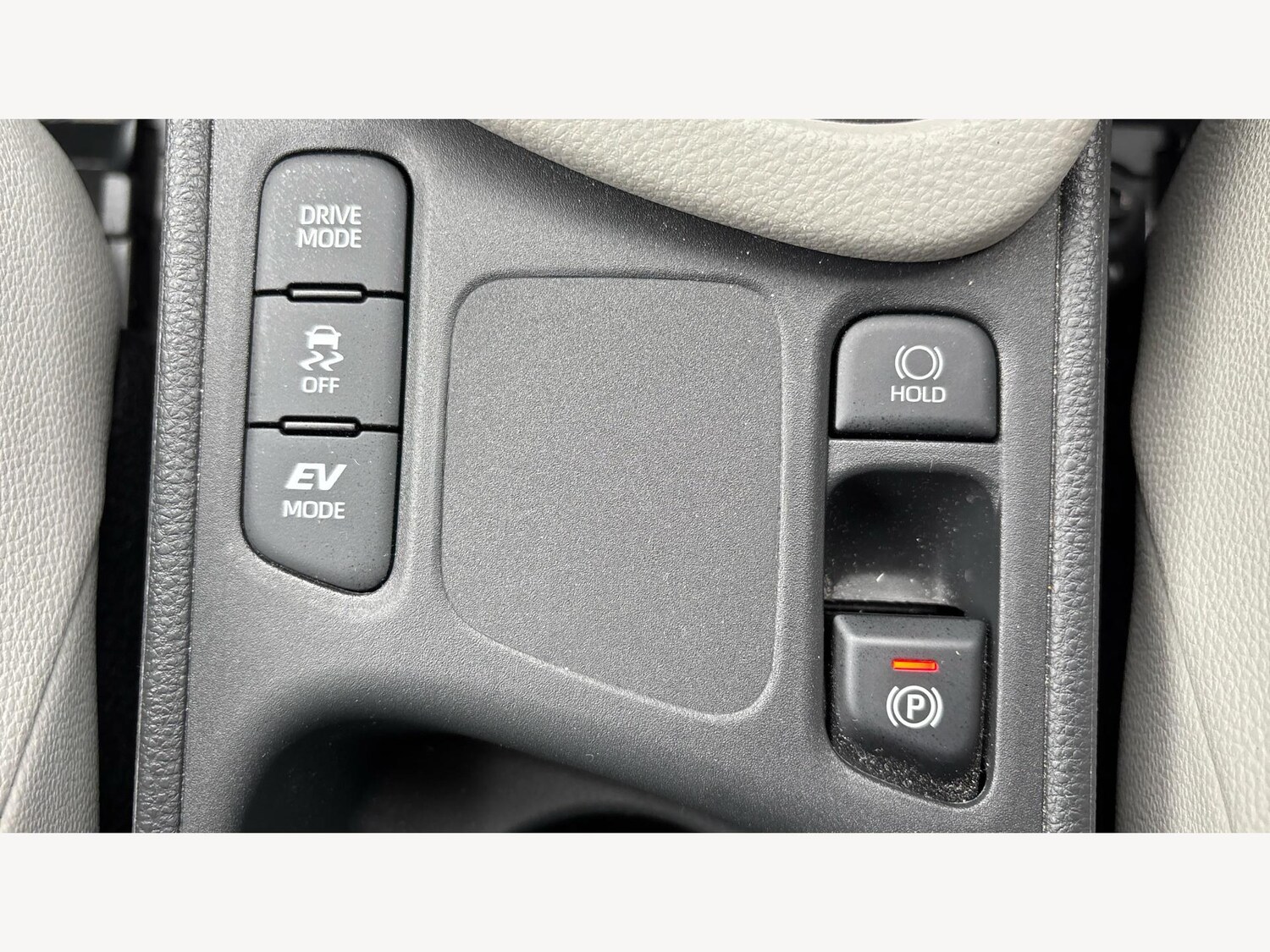 Used Toyota Yaris 2022 for sale - 76215053: Photo 26