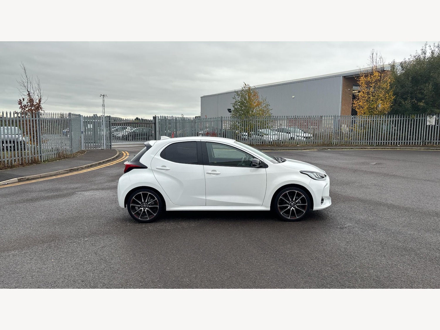 Used Toyota Yaris 2023 for sale - 76801028: Photo 18