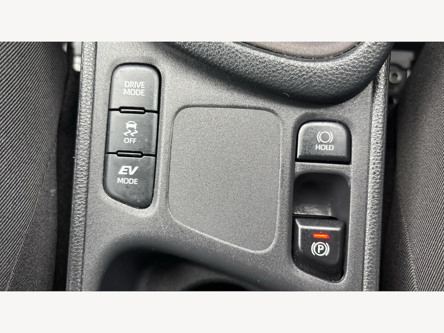 Used Toyota Yaris 2023 for sale - 76801028: Photo 26