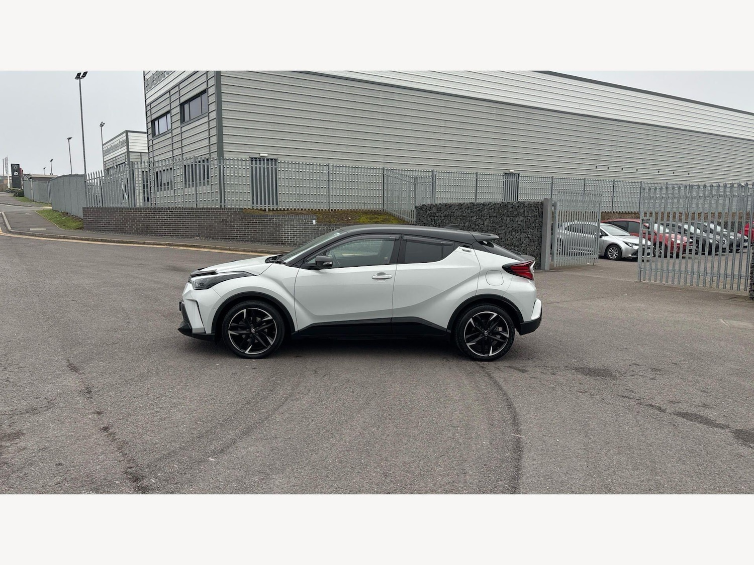 Used Toyota C-HR for sale - 77825274: Photo 19