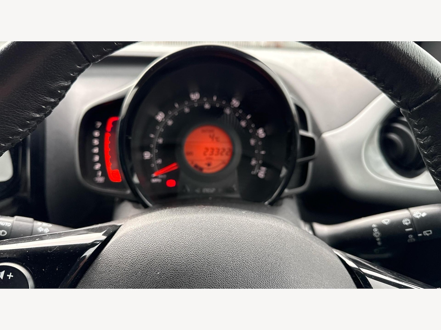 Used Toyota AYGO for sale - 77344588: Photo 11