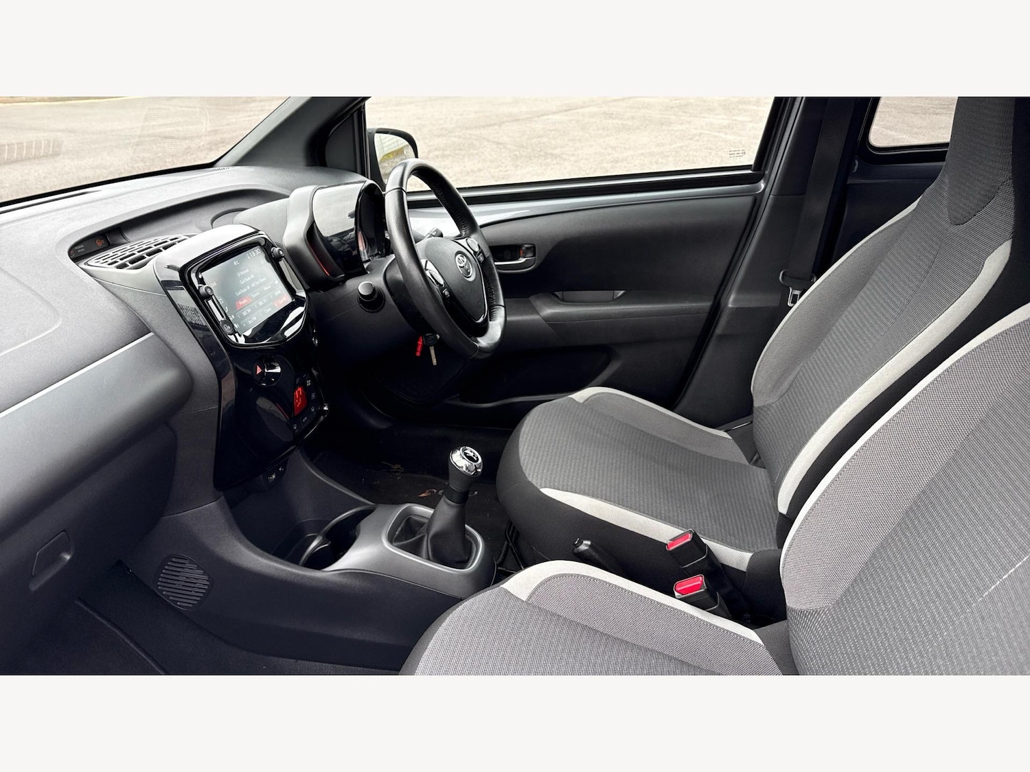 Used Toyota AYGO for sale - 77344588: Photo 12