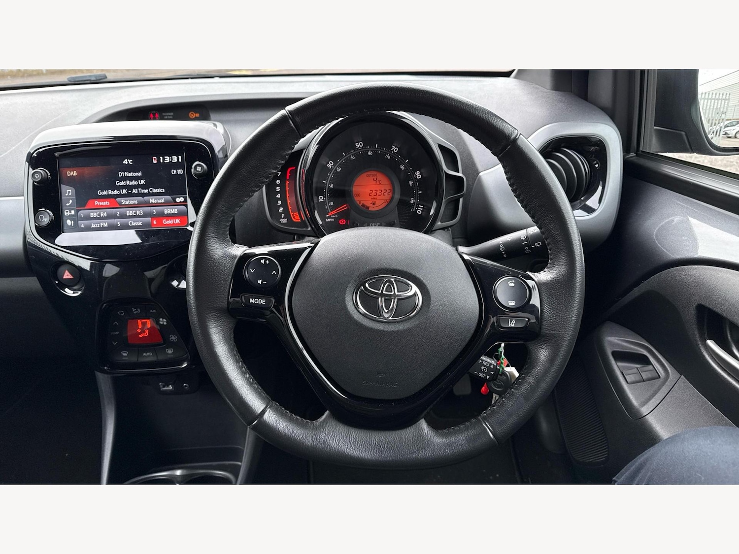 Used Toyota AYGO for sale - 77344588: Photo 8