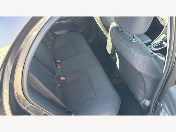 Used Toyota Yaris 2022 for sale - 76188920: Photo 14