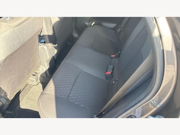Used Toyota Yaris 2022 for sale - 76188920: Photo 15