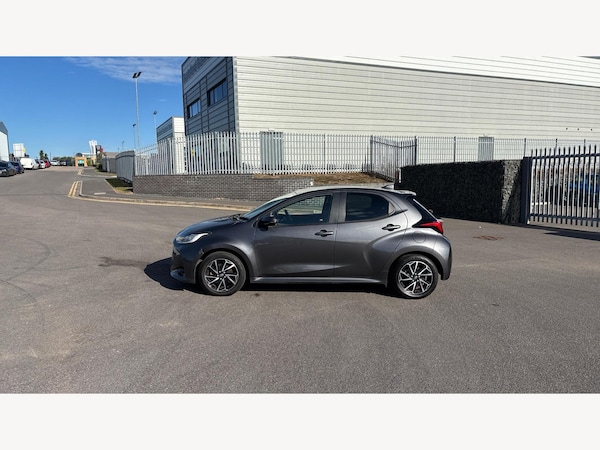 Used Toyota Yaris 2022 for sale - 76188920: Photo 19