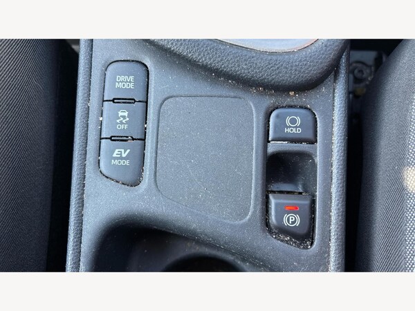 Used Toyota Yaris 2022 for sale - 76188920: Photo 26
