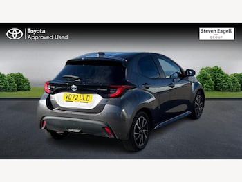 Used Toyota Yaris 2022 for sale - 76188920: Photo 2