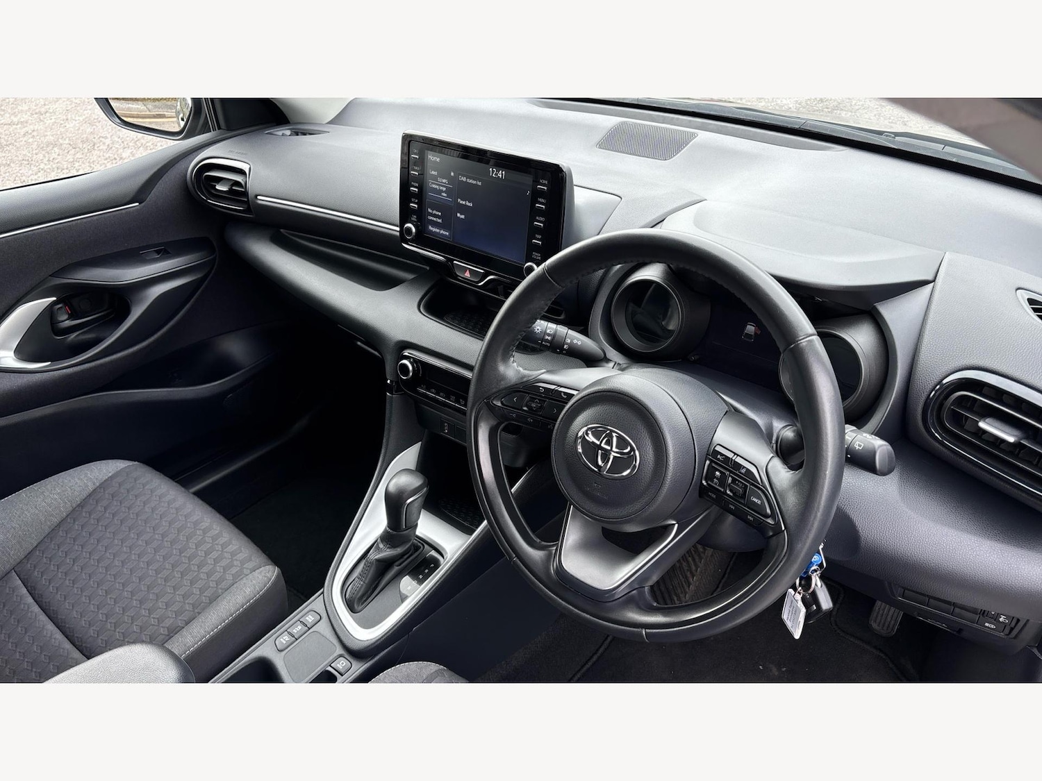 Used Toyota Yaris 2023 for sale - 77598152: Photo 13