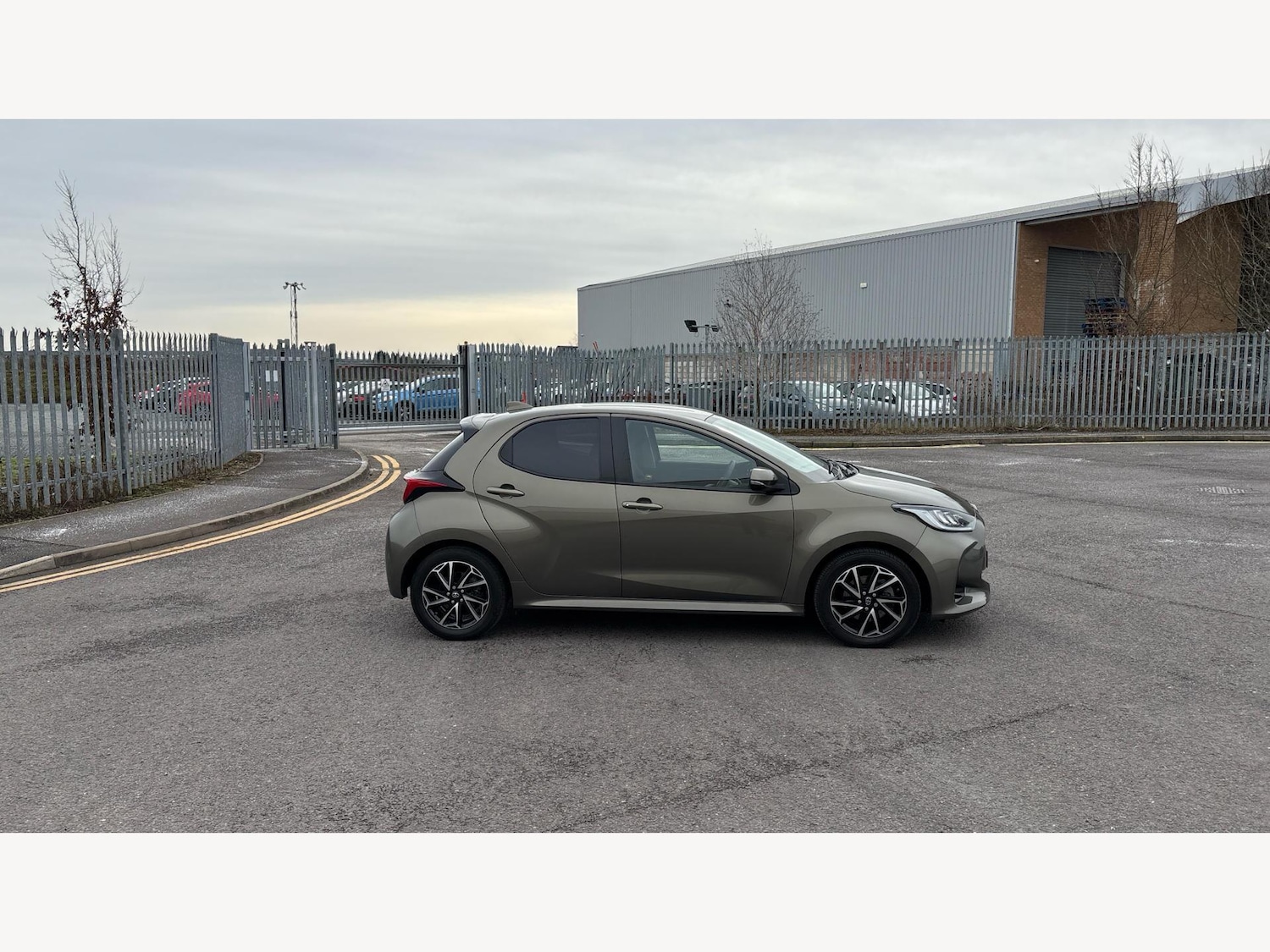 Used Toyota Yaris 2023 for sale - 77598152: Photo 18