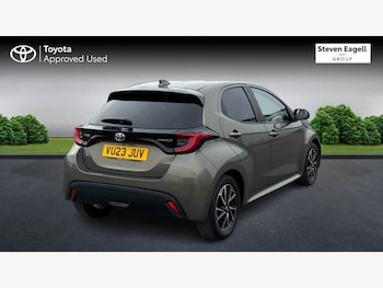 Used Toyota Yaris 2023 for sale - 77598152: Photo