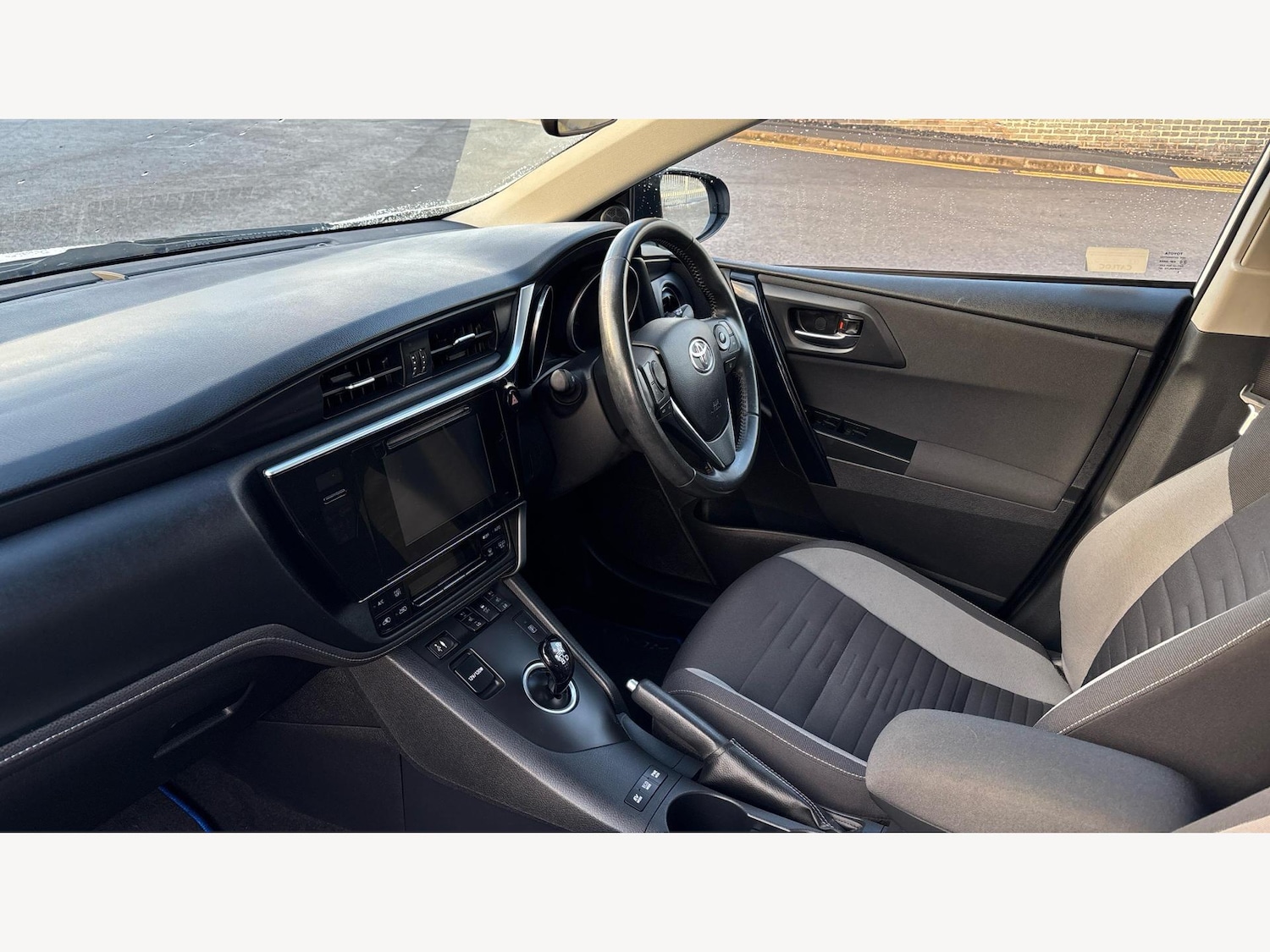 Used Toyota Auris 2017 for sale - 76714501: Photo 12