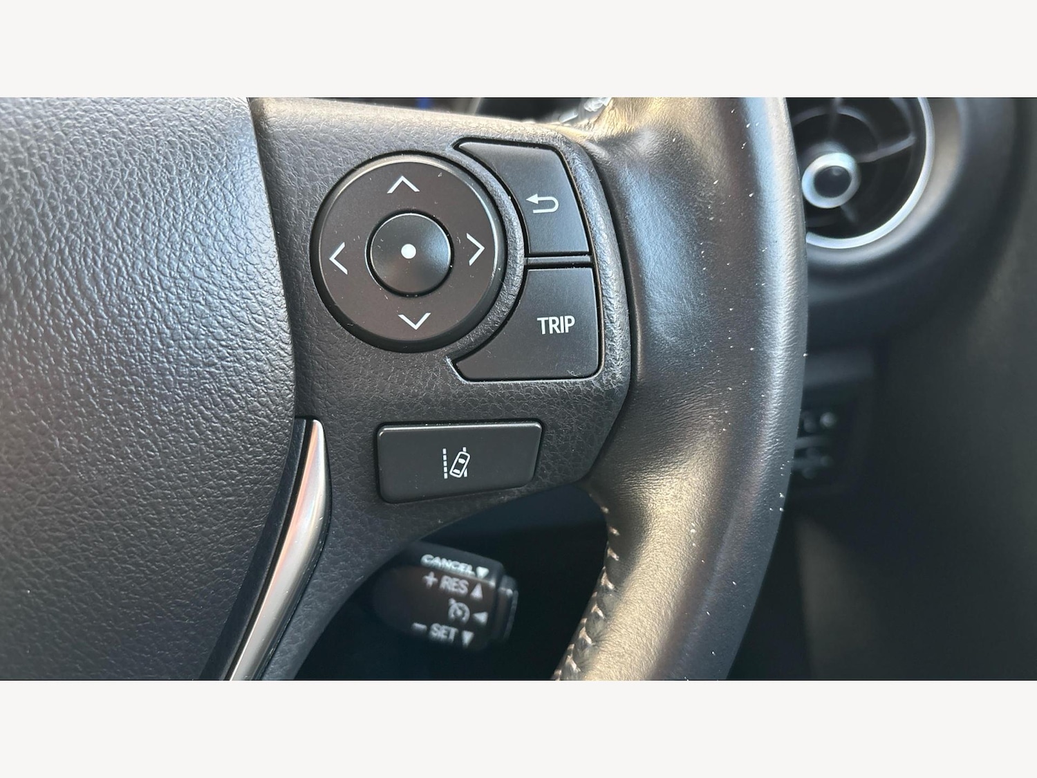 Used Toyota Auris 2017 for sale - 76714501: Photo 25