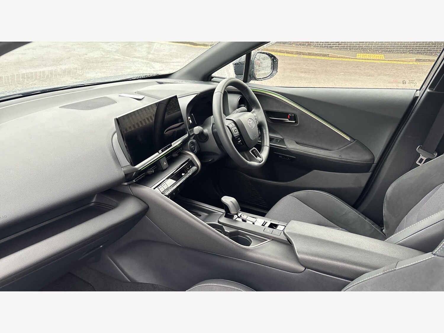 Used Toyota C-HR 2025 for sale - 77253795: Photo 12