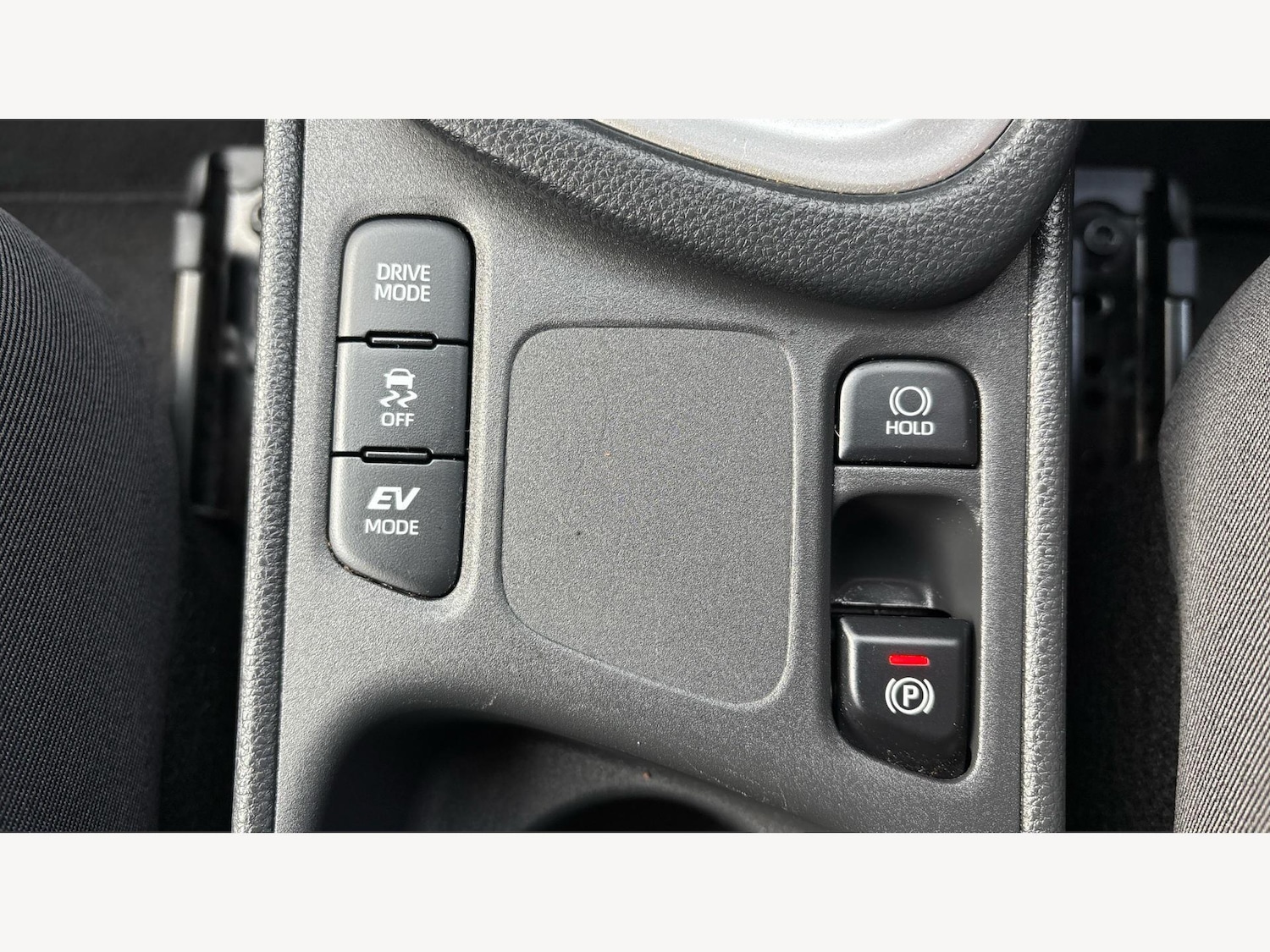 Used Toyota Yaris 2022 for sale - 77156616: Photo 26