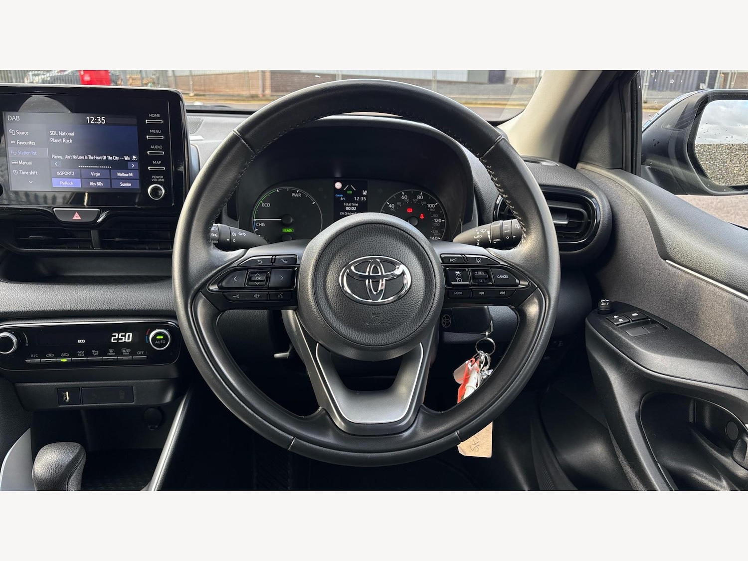 Used Toyota Yaris 2022 for sale - 77156616: Photo 8