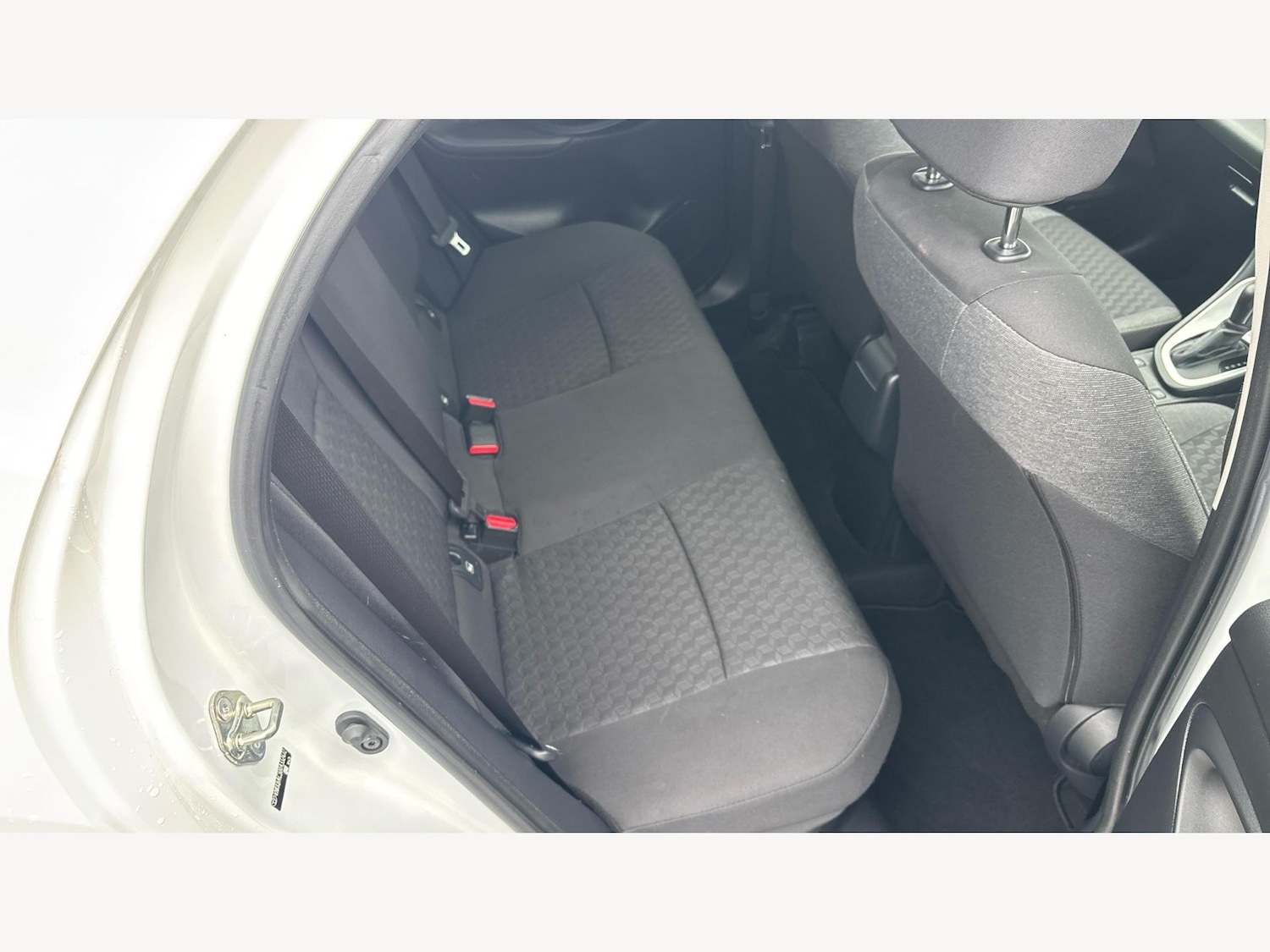 Used Toyota Yaris 2024 for sale - 77456370: Photo 14