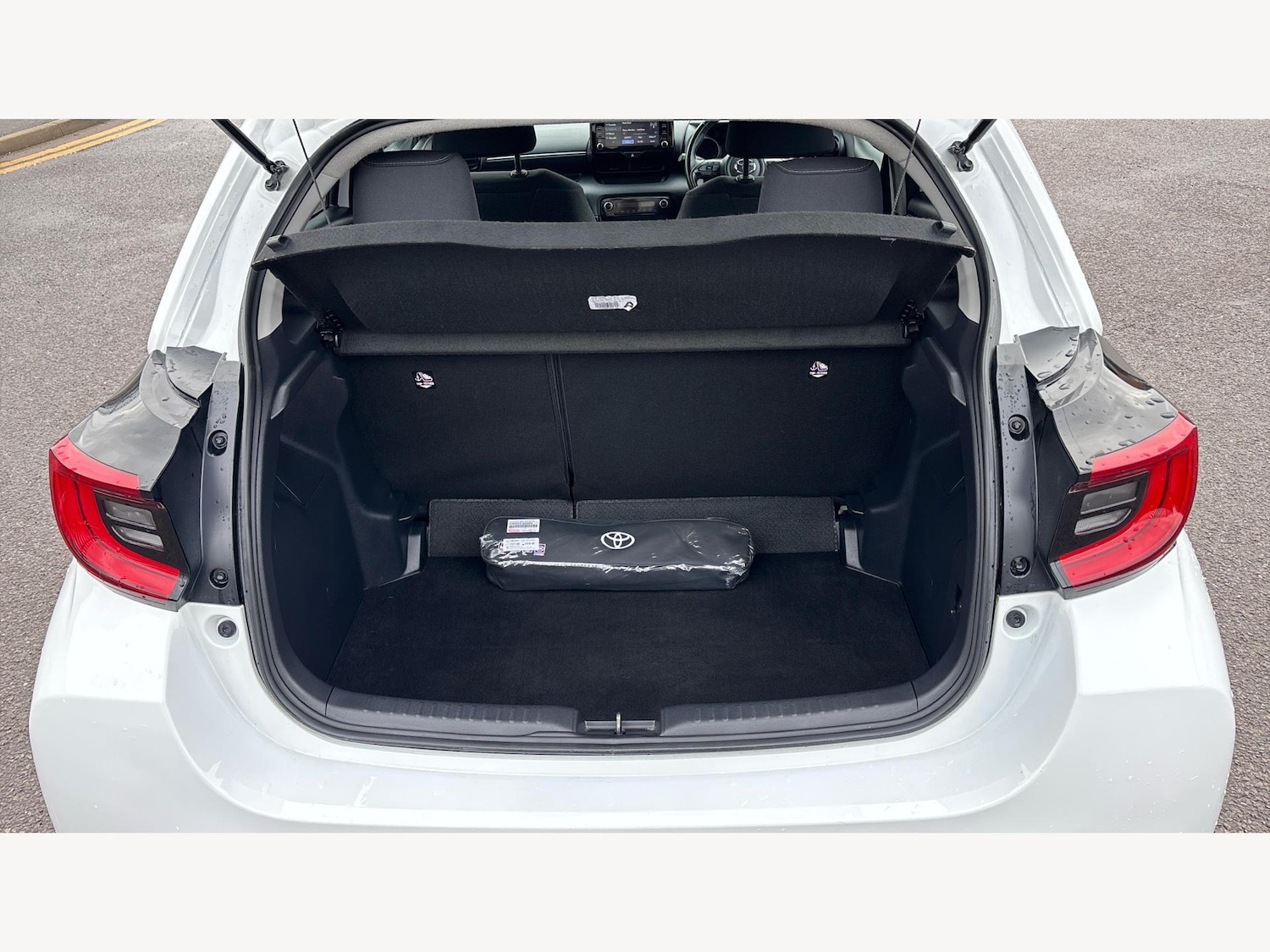 Used Toyota Yaris 2024 for sale - 77456370: Photo 16