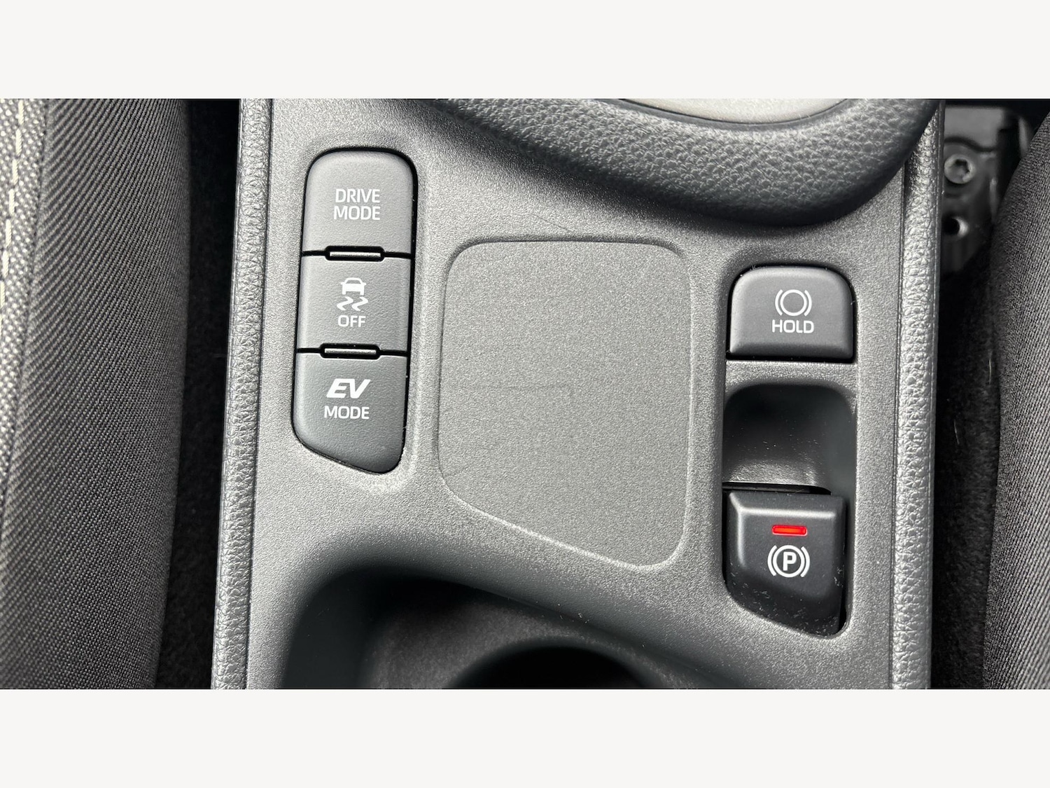 Used Toyota Yaris 2024 for sale - 77456370: Photo 26