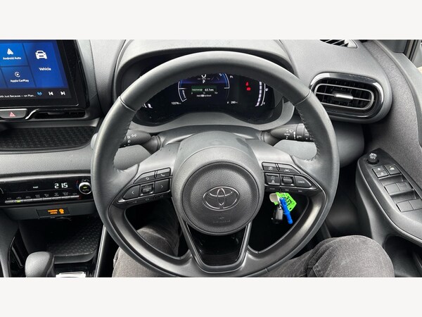 Used Toyota Yaris 2024 for sale - 76326282: Photo 10