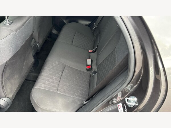 Used Toyota Yaris 2024 for sale - 76326282: Photo 15