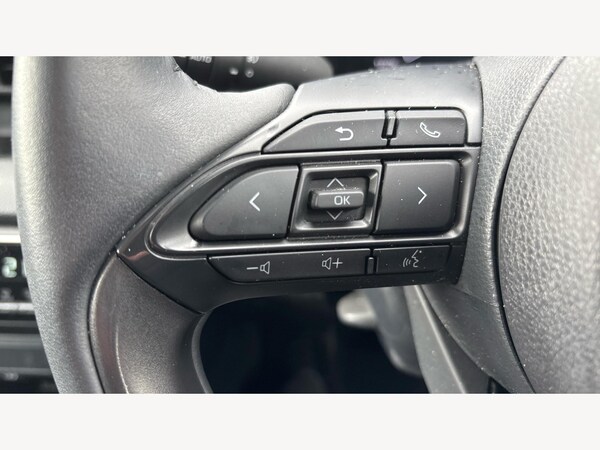 Used Toyota Yaris 2024 for sale - 76326282: Photo 24