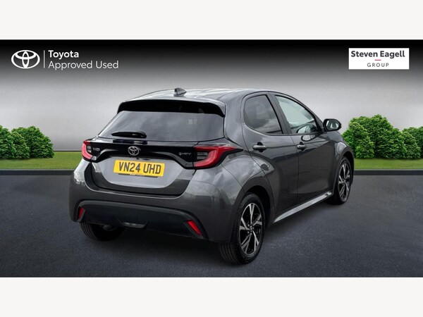 Used Toyota Yaris 2024 for sale - 76326282: Photo 2