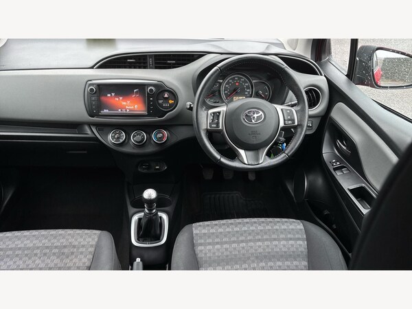 Used Toyota Yaris 2016 for sale - 76284146: Photo 7